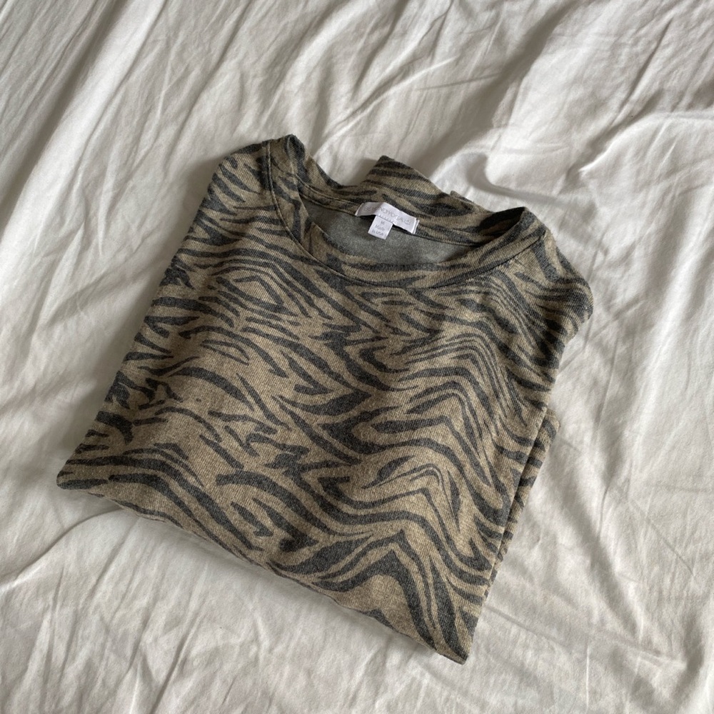 Beyond Yoga Pullover